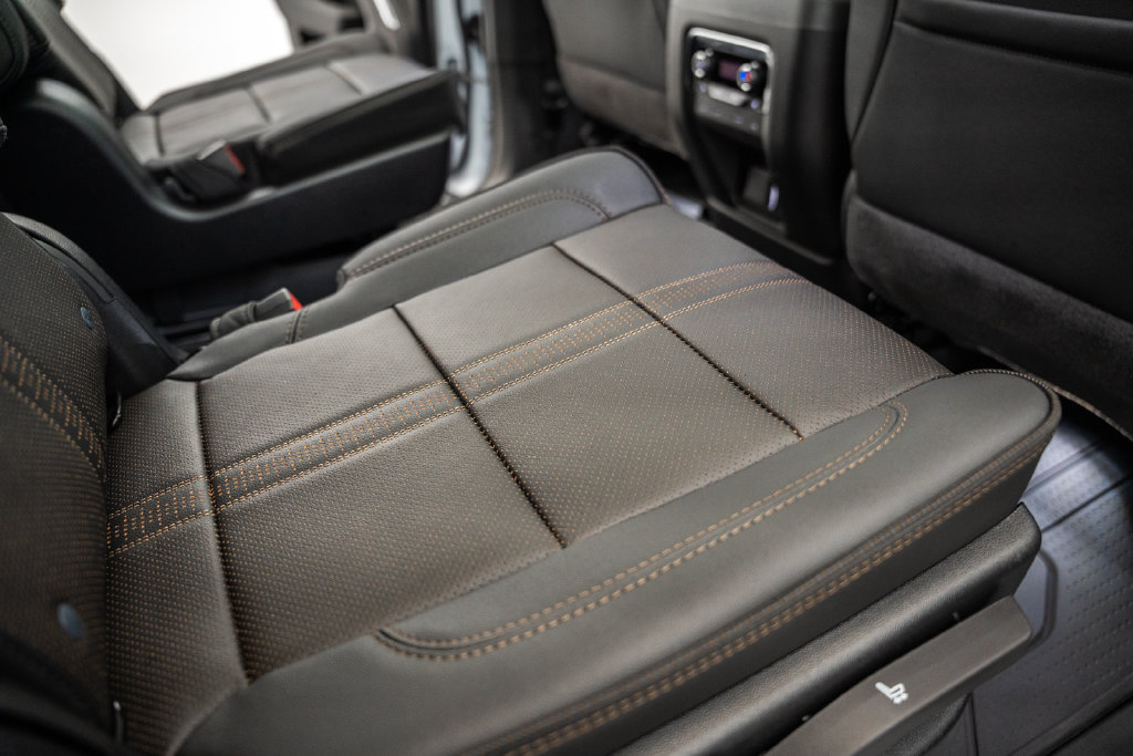 New 2026 Chevrolet Tahoe High Country AWD/4WD image 35