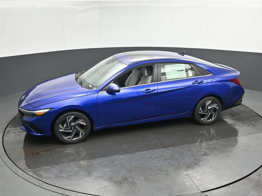 New 2026 Hyundai Elantra Limited image 40