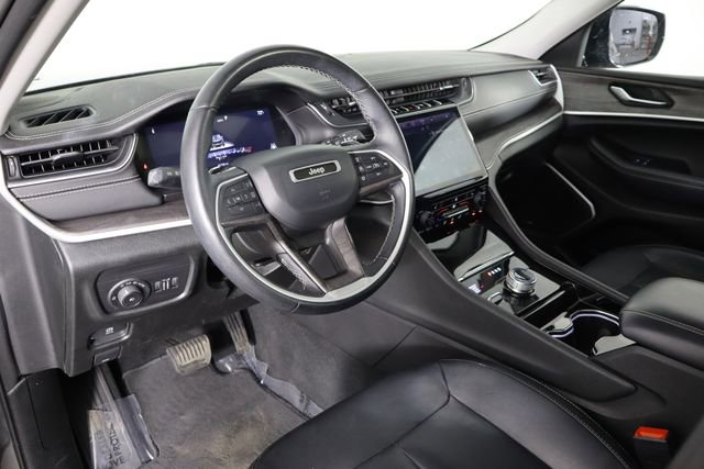 Used 2022 Jeep Grand Cherokee Limited AWD/4WD image 28