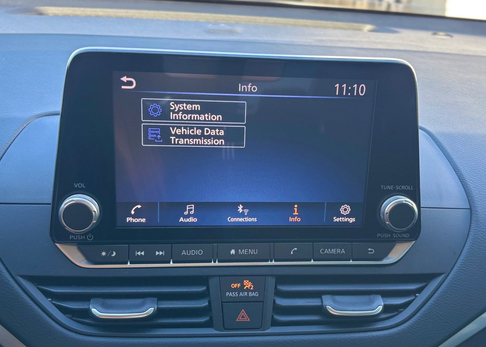 Used 2025 Nissan Altima 2.5 S image 39