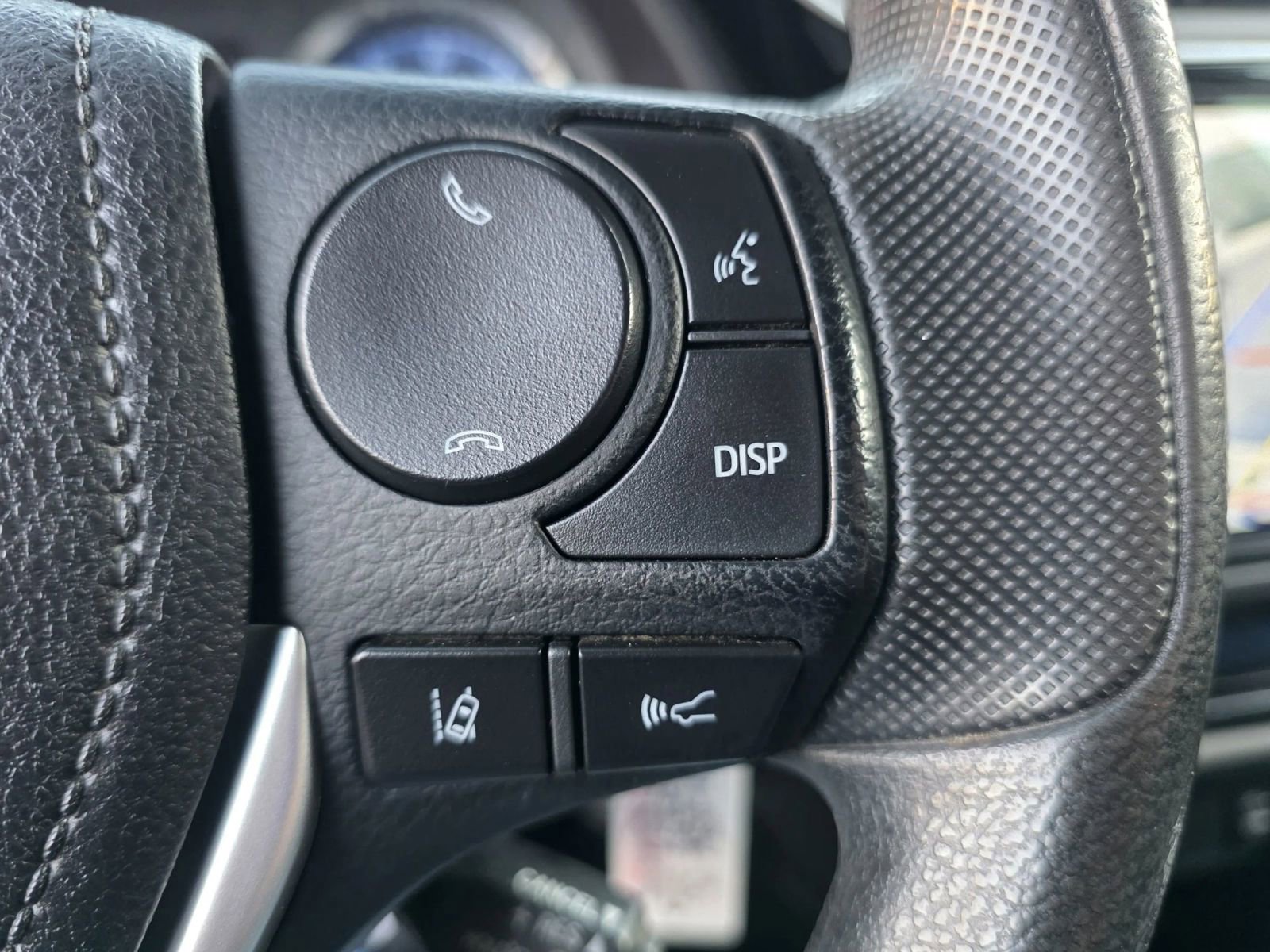 Used 2017 Toyota Corolla SE image 9