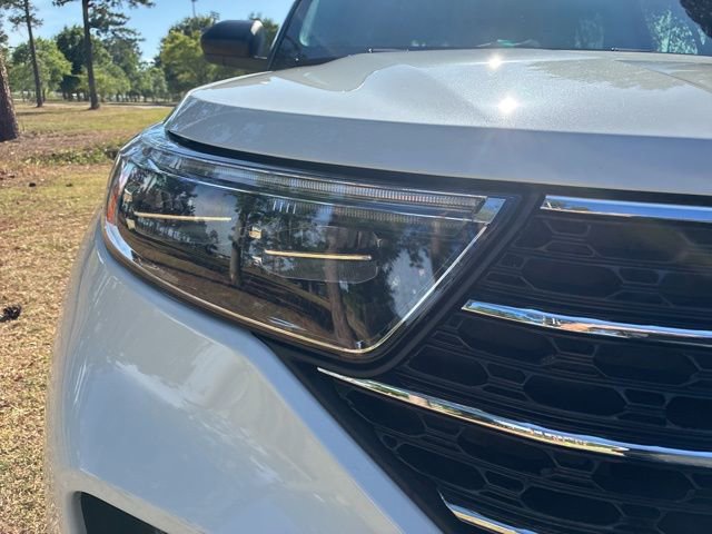 Used 2023 Ford Explorer XLT w/ Equipment Group 202A RWD image 9