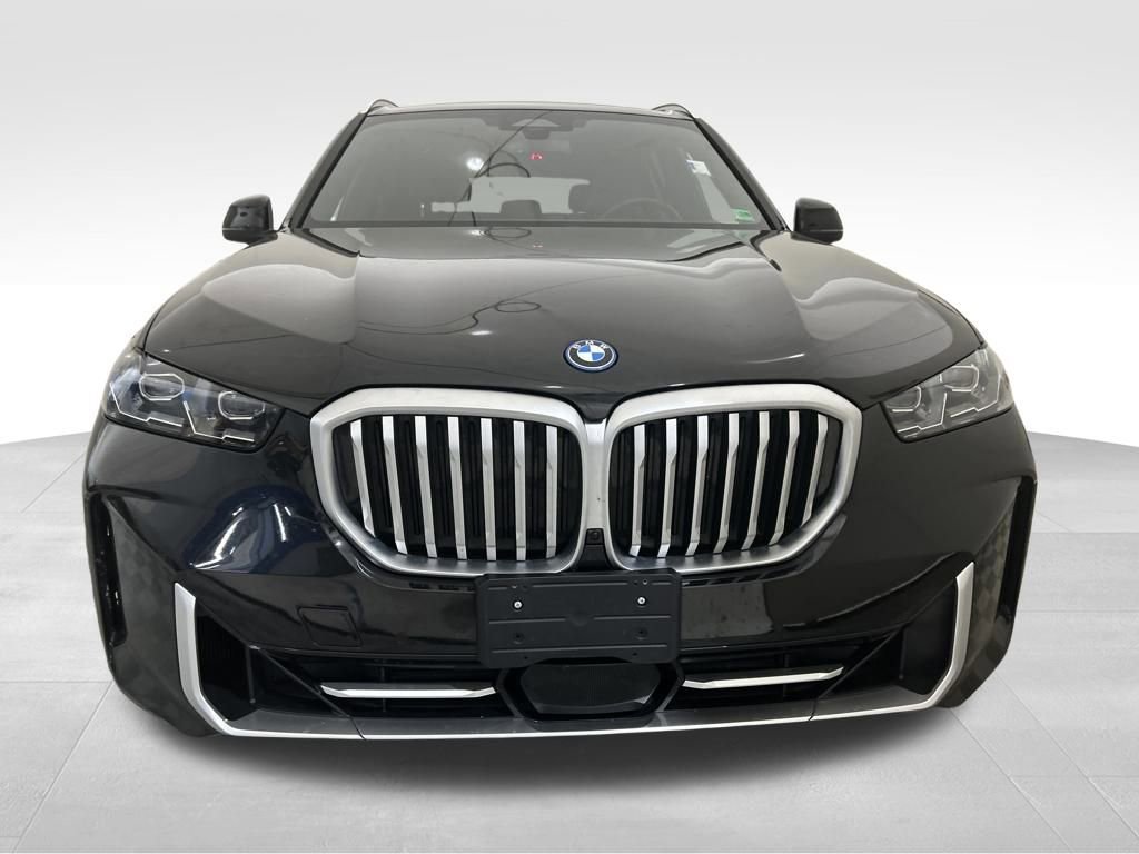 Used 2025 BMW X5 xDrive50e image 9