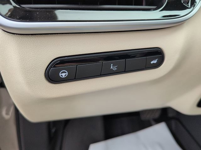 Used 2025 INFINITI QX60 Sensory w/ Vision Package AWD/4WD image 18