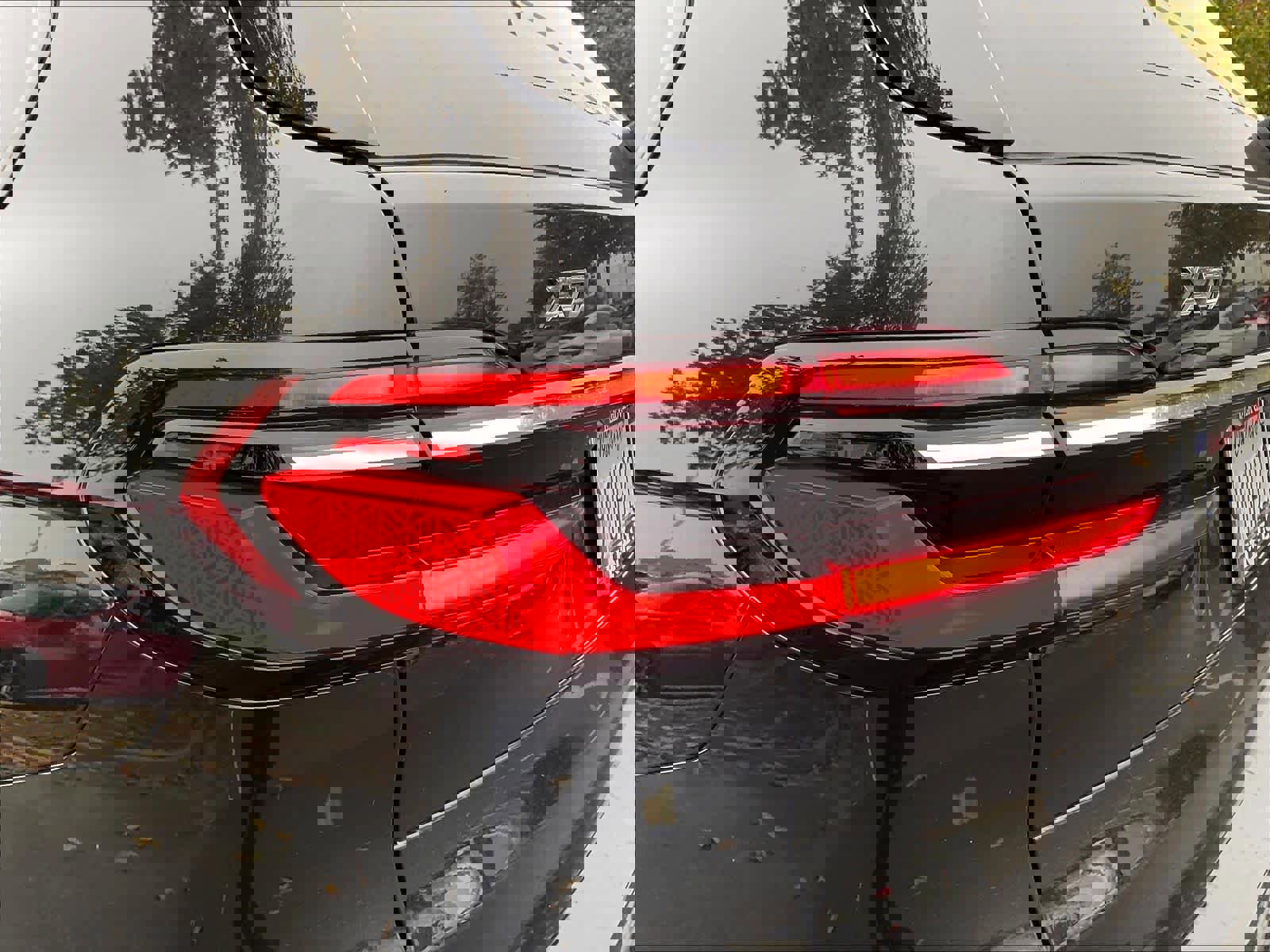 Used 2025 BMW X7 M60i image 31