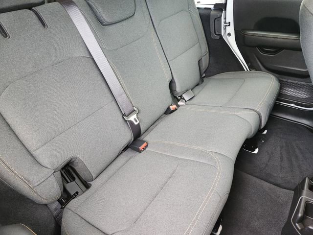 Certified 2026 Jeep Wrangler Sahara AWD/4WD image 28