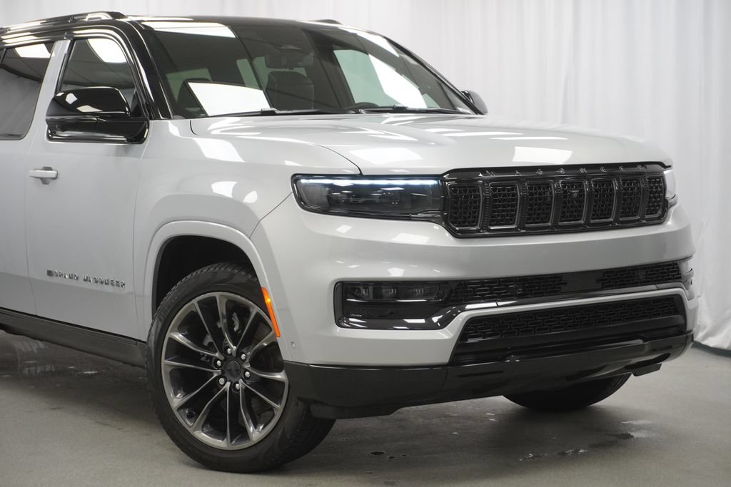 Certified 2025 Jeep Grand Wagoneer L Series II Obsidian w/ Quick Order Packagew 28T AWD/4WD image 3