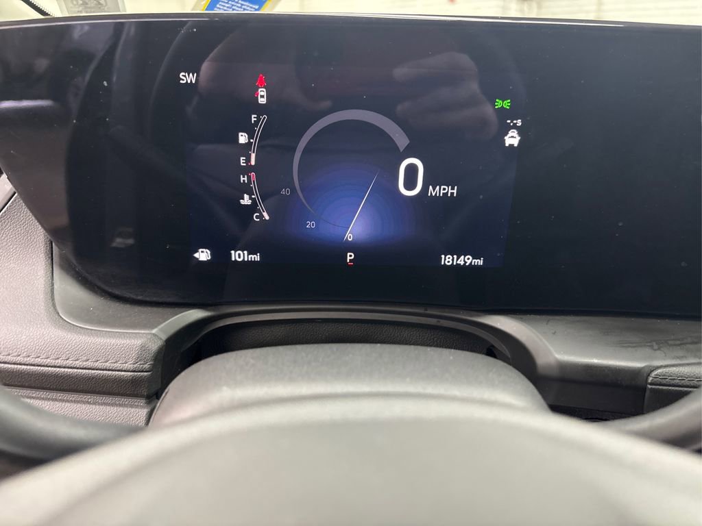 Used 2024 Buick Encore GX Sport Touring image 21