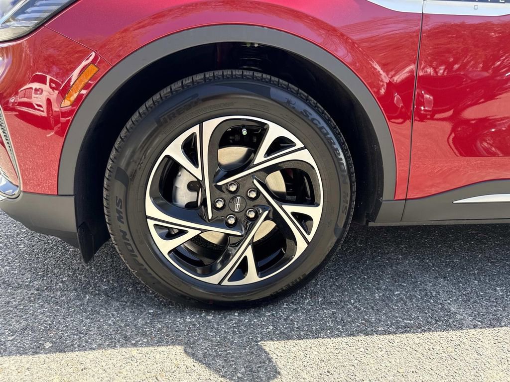 New 2026 Lincoln Nautilus Premier w/ Equipment Group 102A image 10