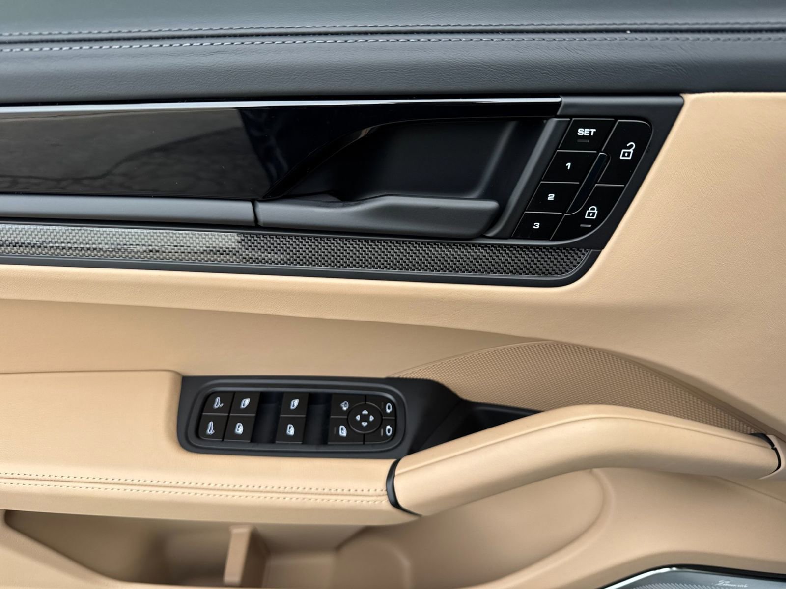 New 2026 Porsche Cayenne GTS image 12