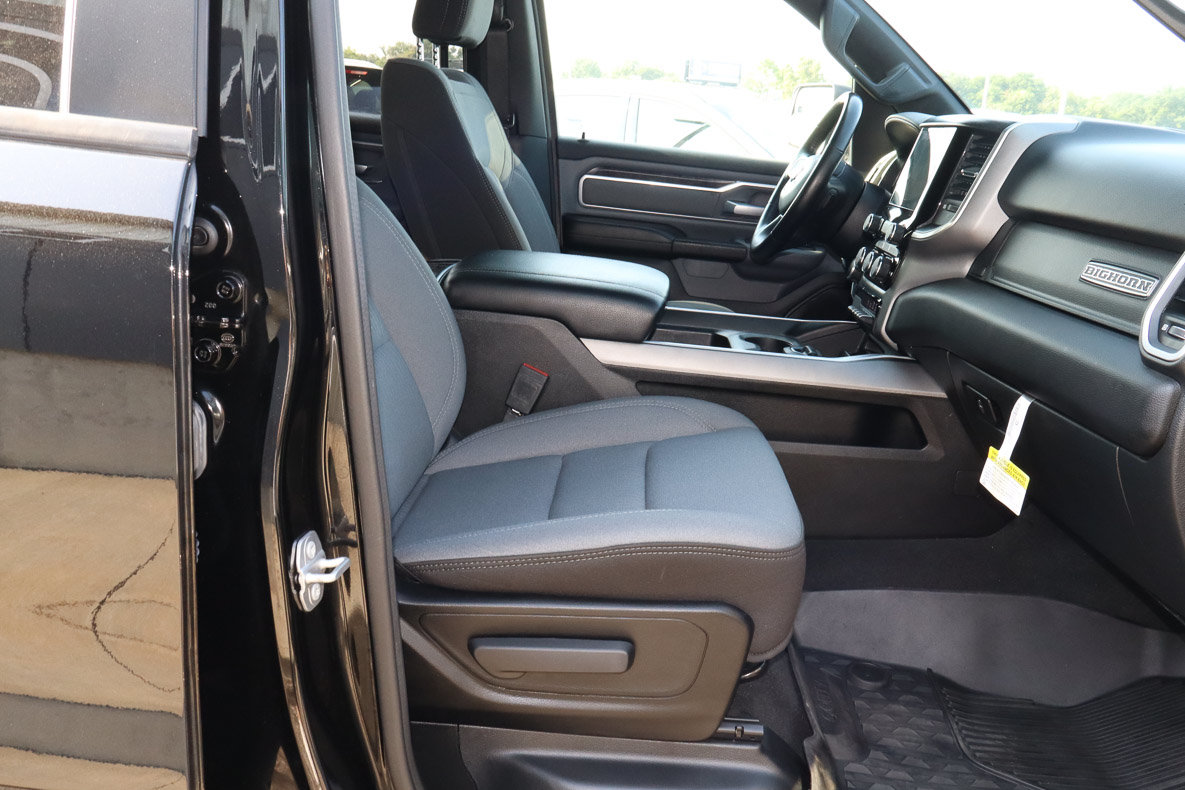 Used 2022 RAM 1500 Big Horn AWD/4WD image 26