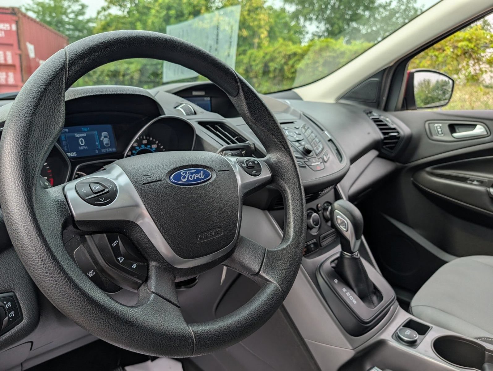 Used 2015 Ford Escape SE FWD image 24
