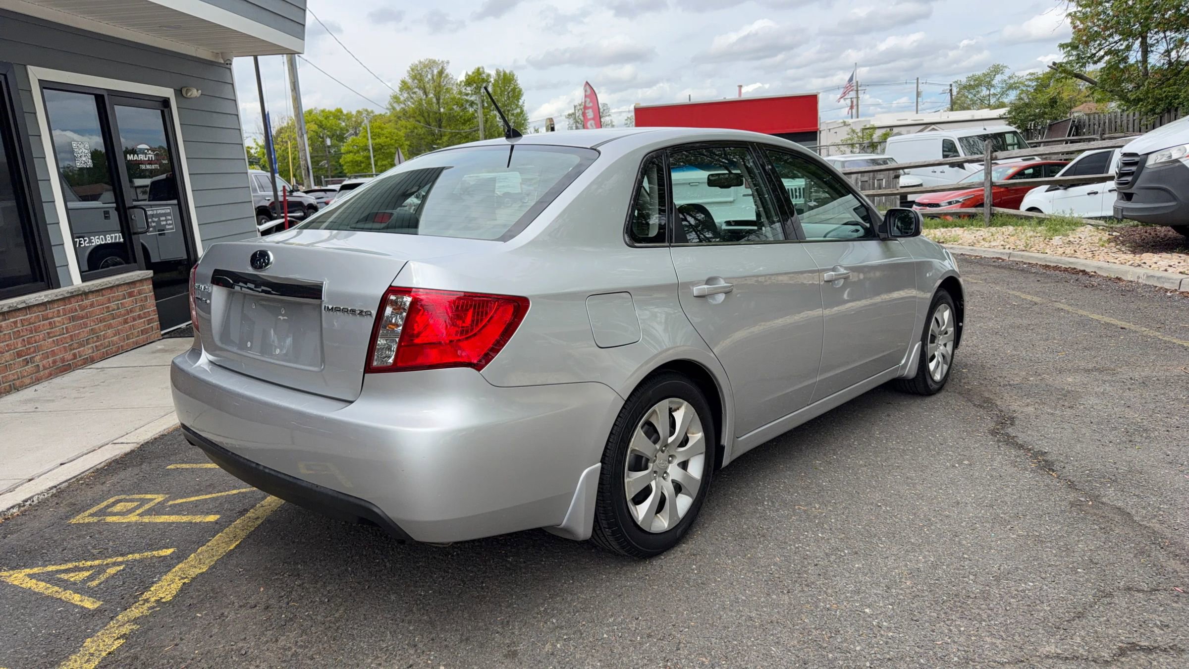 Used 2011 Subaru Impreza 2.5i AWD/4WD image 5