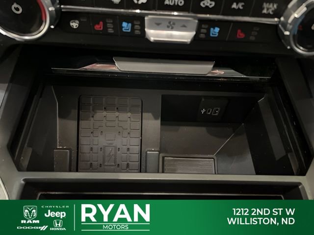 Used 2024 Ford F250 Lariat w/ Sport Appearance Package image 40