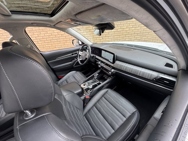 Used 2024 Kia Telluride SX Prestige image 11
