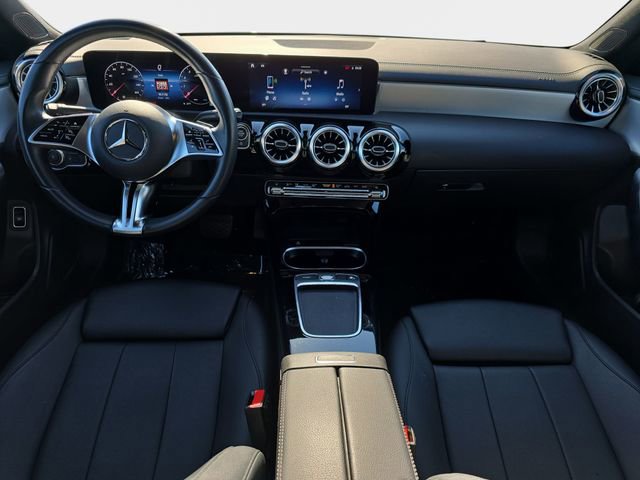 Used 2025 Mercedes-Benz CLA 250 image 10