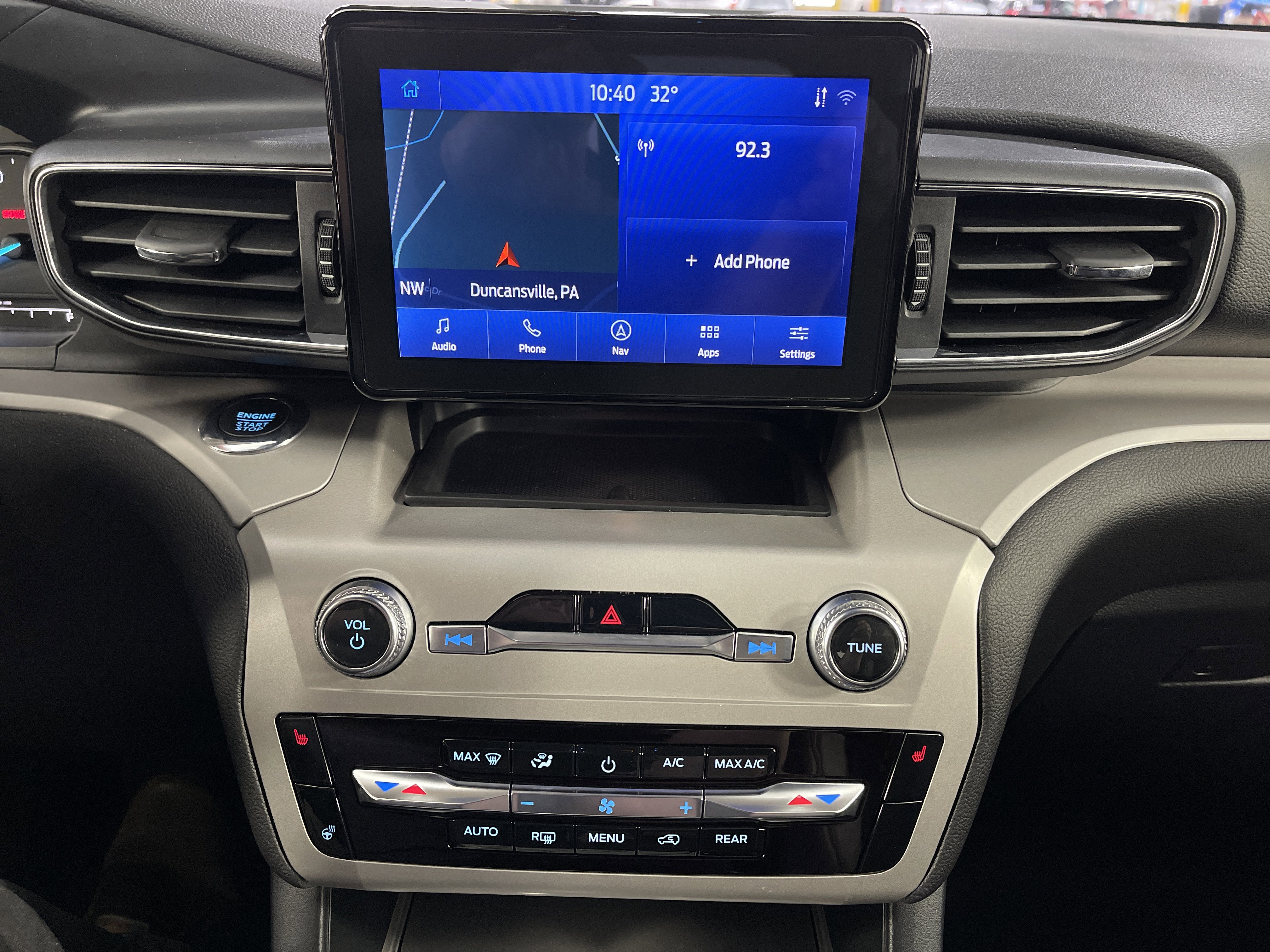 Used 2023 Ford Explorer XLT w/ Equipment Group 202A image 23