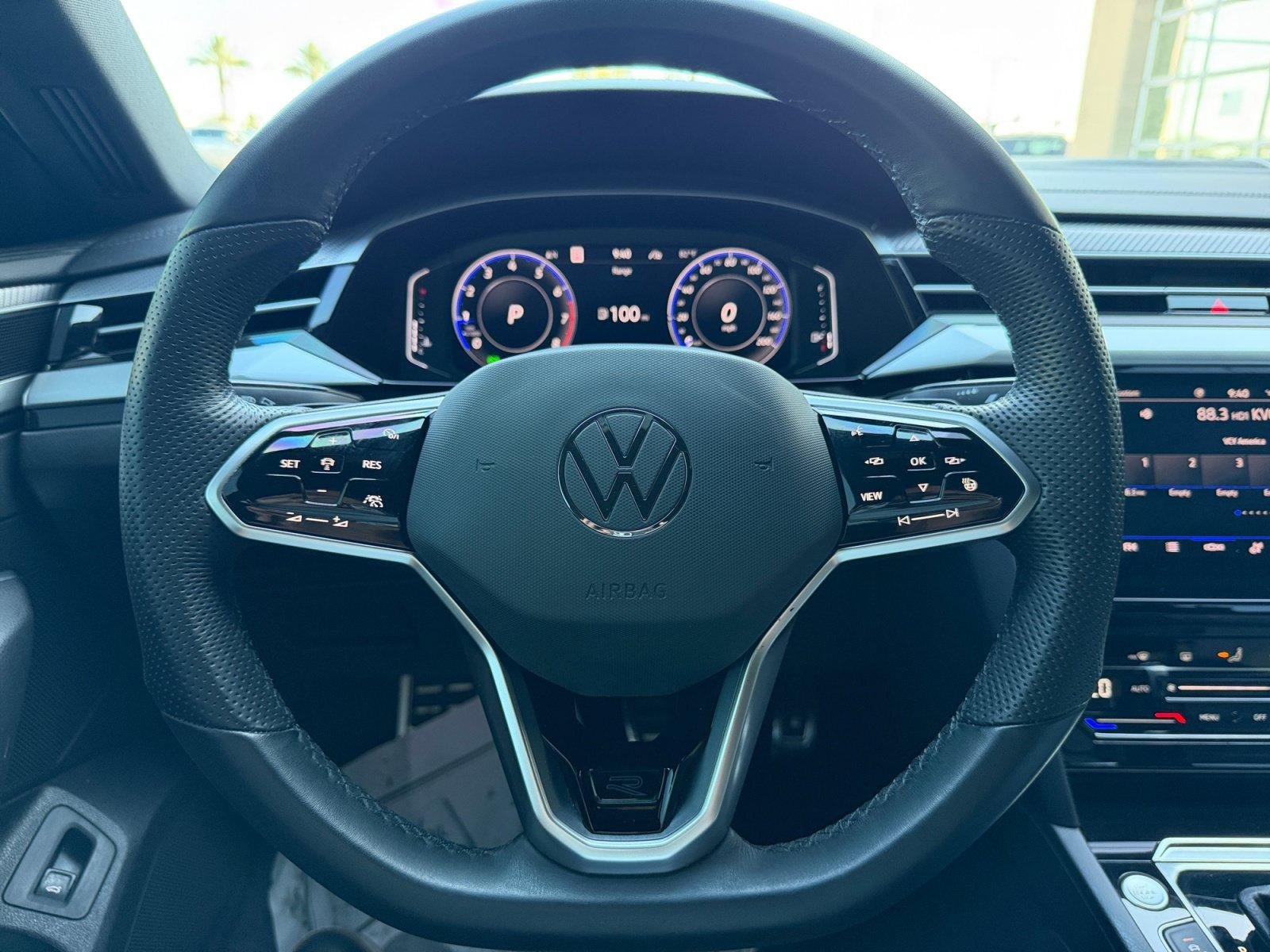 Used 2023 Volkswagen Arteon SEL AWD/4WD image 9