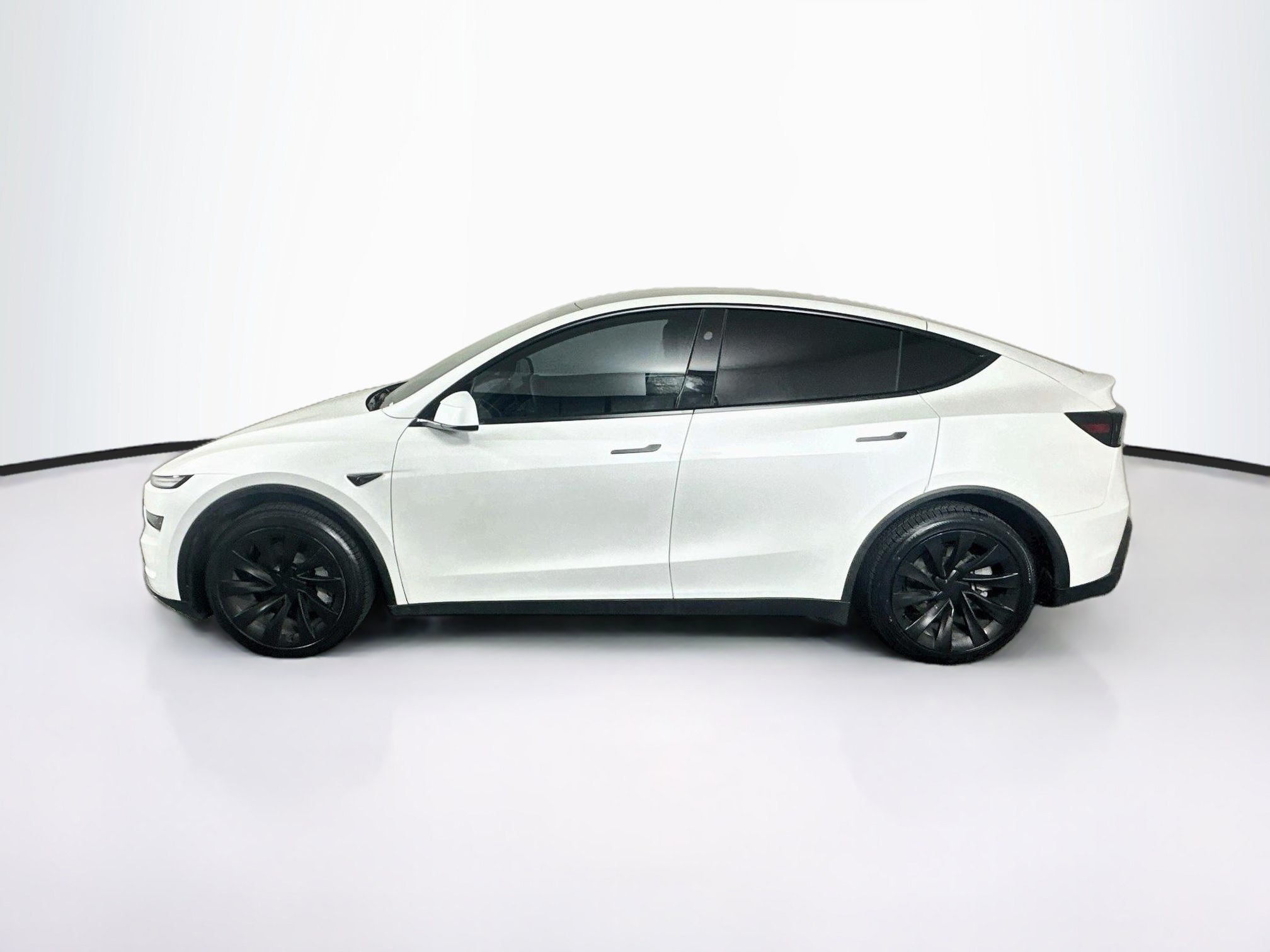 Used 2026 Tesla Model Y Long Range AWD/4WD image 4