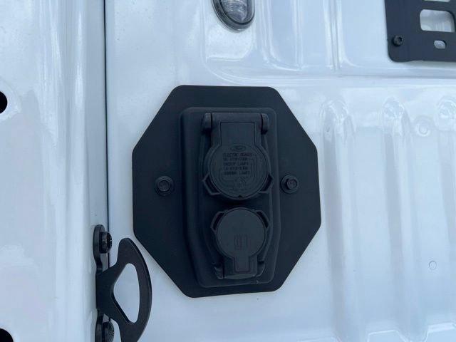 New 2026 Ford F350 4x4 Crew Cab DRW Super Duty image 11