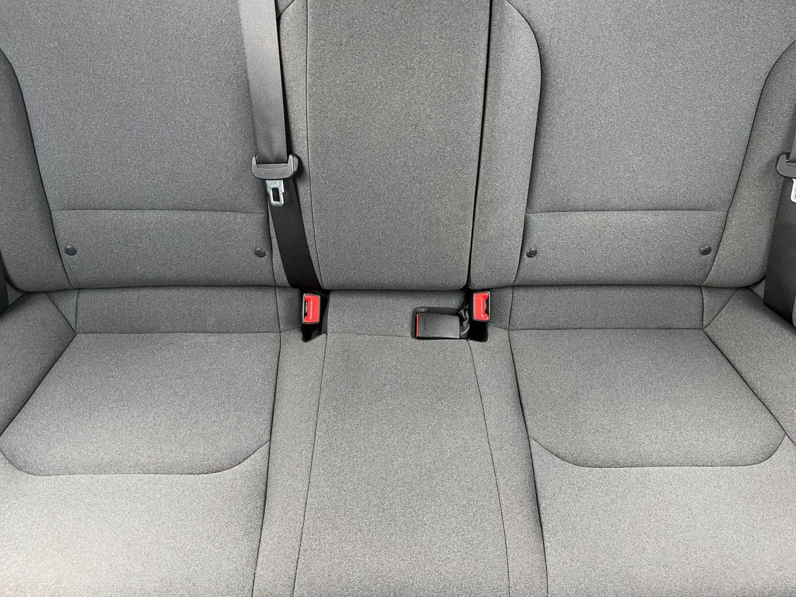 Used 2025 Kia K4 LXS image 37