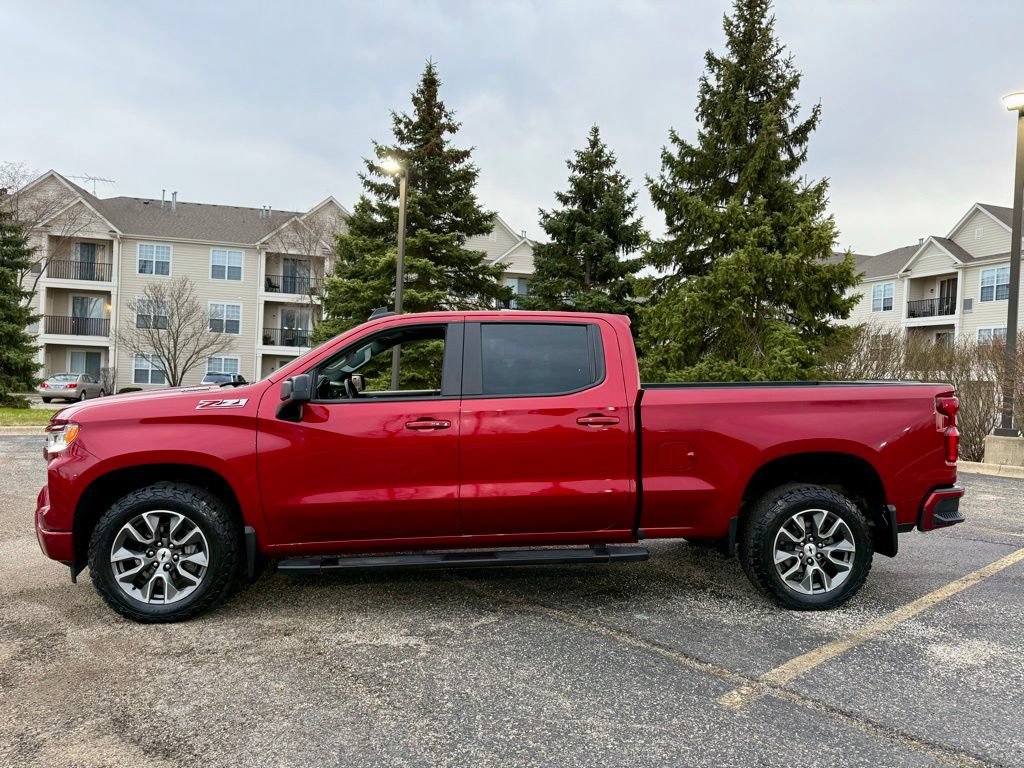 Used 2024 Chevrolet Silverado 1500 RST w/ Convenience Package II AWD/4WD image 4