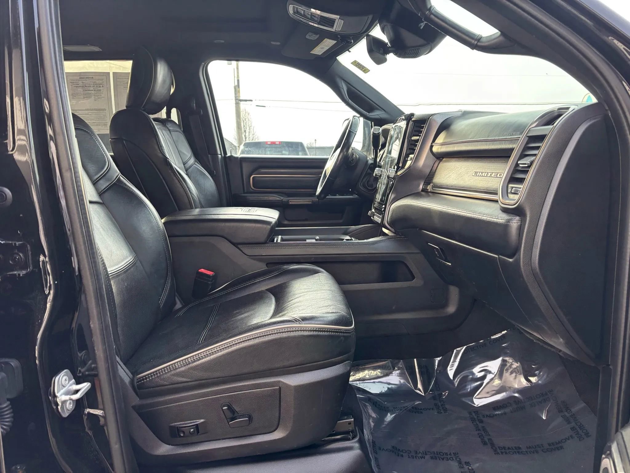 Used 2020 RAM 3500 Limited image 15