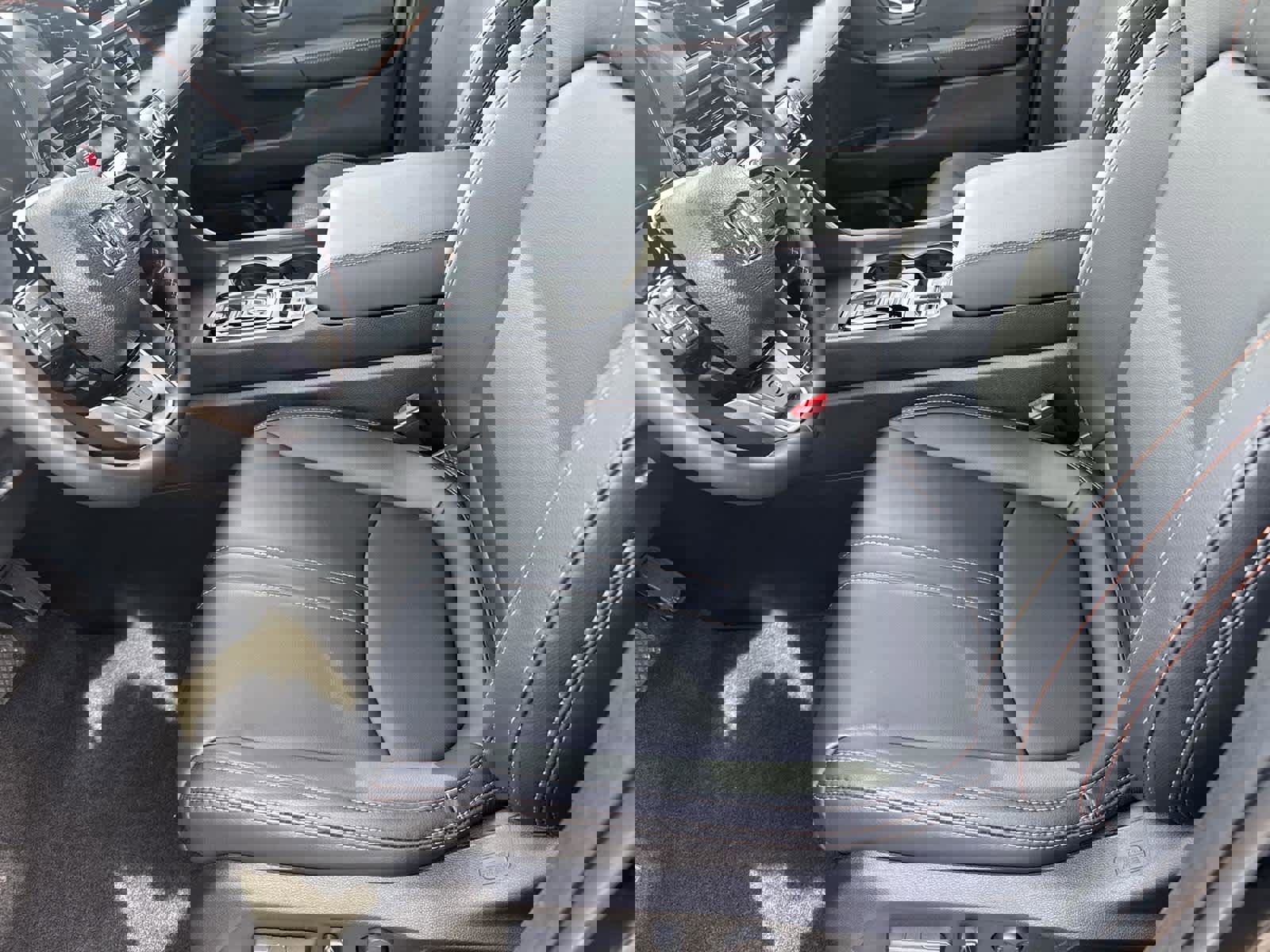 Used 2025 Honda Pilot TrailSport image 13