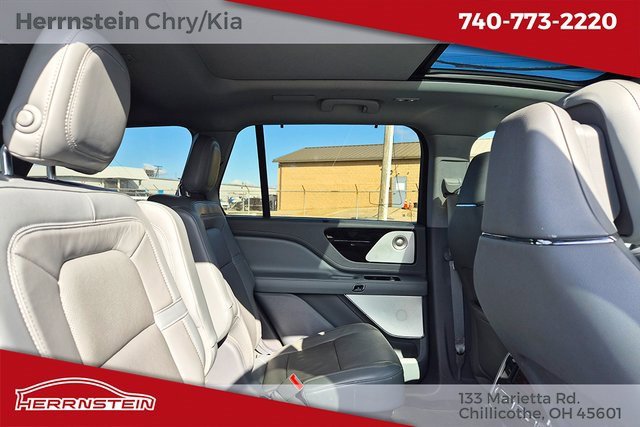 Used 2020 Lincoln Aviator Reserve w/ Equipment Group 202A image 28