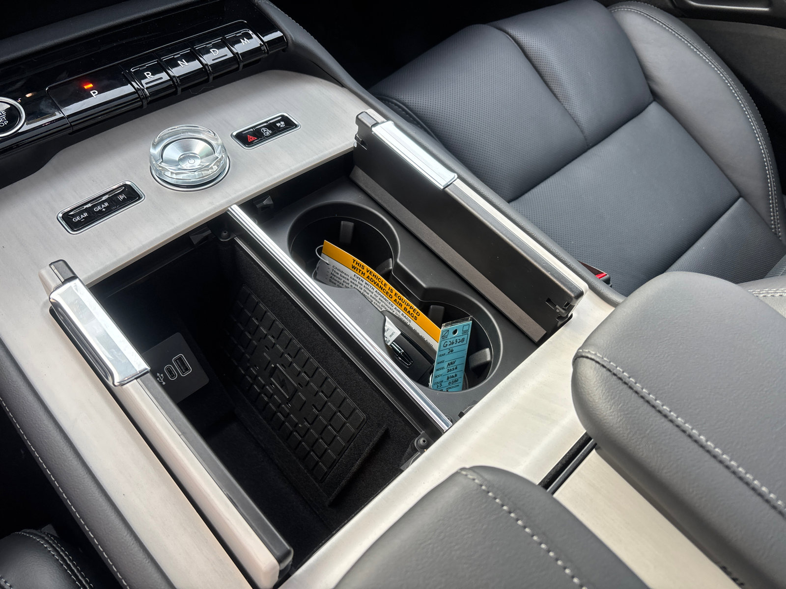 New 2026 Lincoln Navigator L Reserve w/ Jet Appearance Package image 24