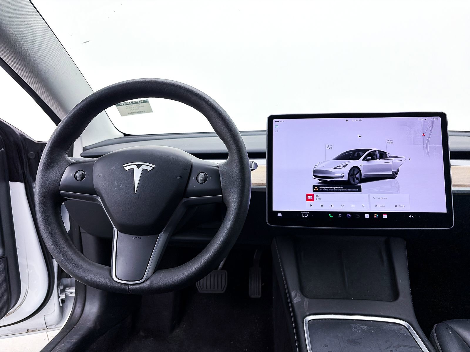 Used 2023 Tesla Model 3 Standard Range image 3