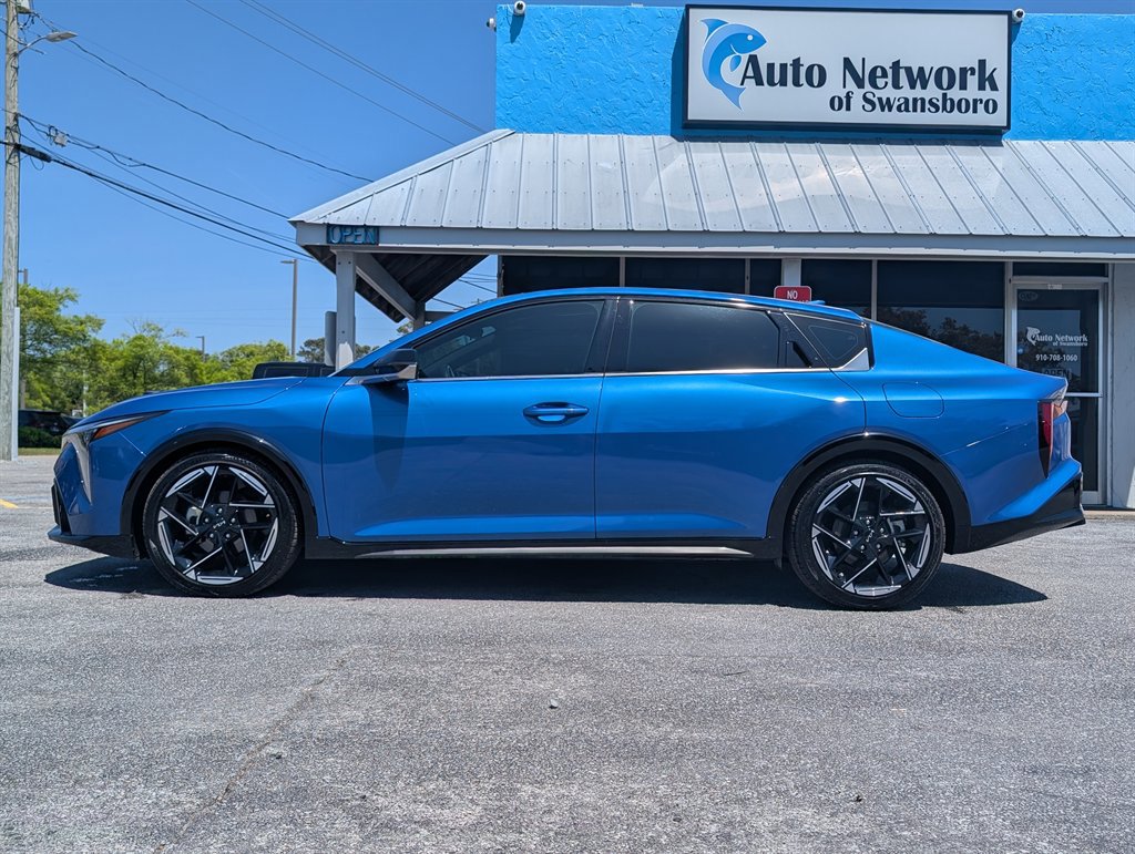 Used 2025 Kia K4 GT-Line w/ GT-Line Premium Package FWD image 8