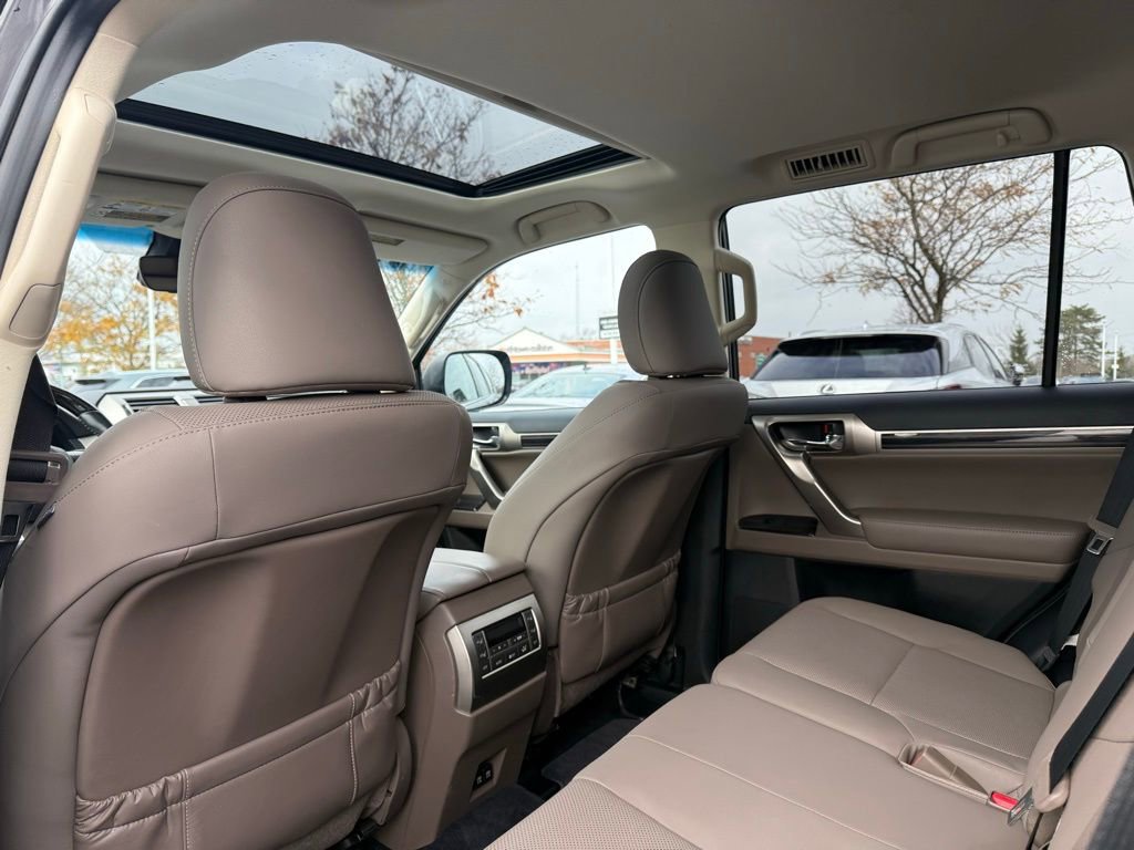 Used 2021 Lexus GX 460 Premium image 16