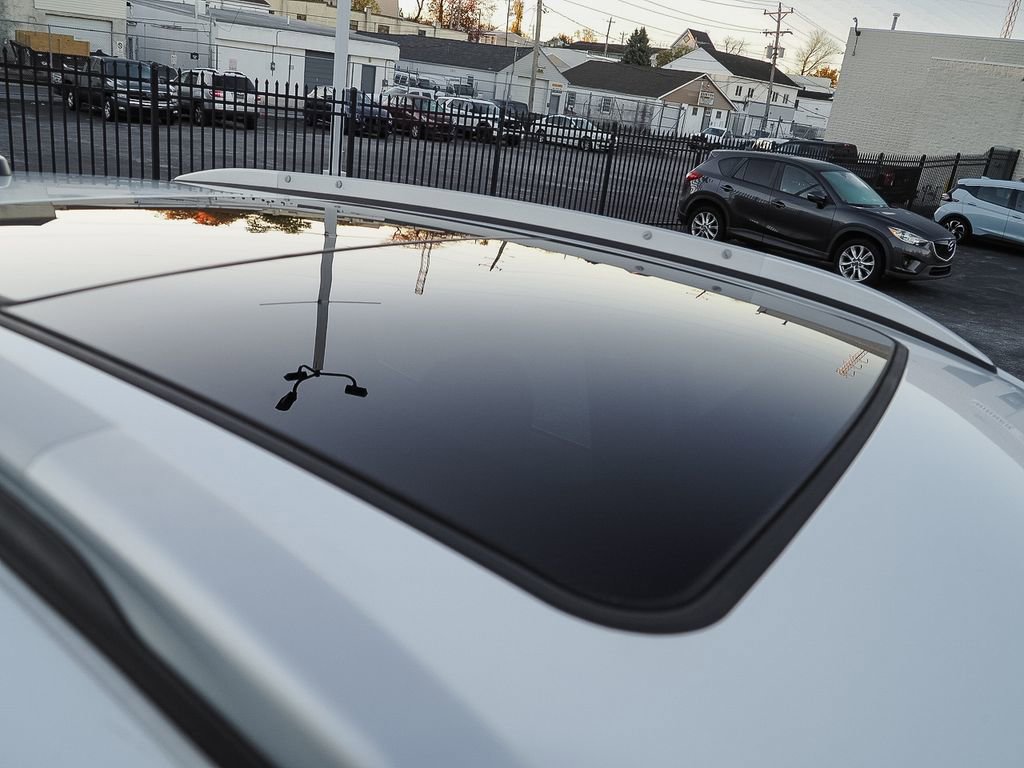 Certified 2022 Buick Encore GX Essence w/ Experience Buick Package image 11