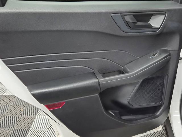 Used 2022 Ford Escape SE image 16