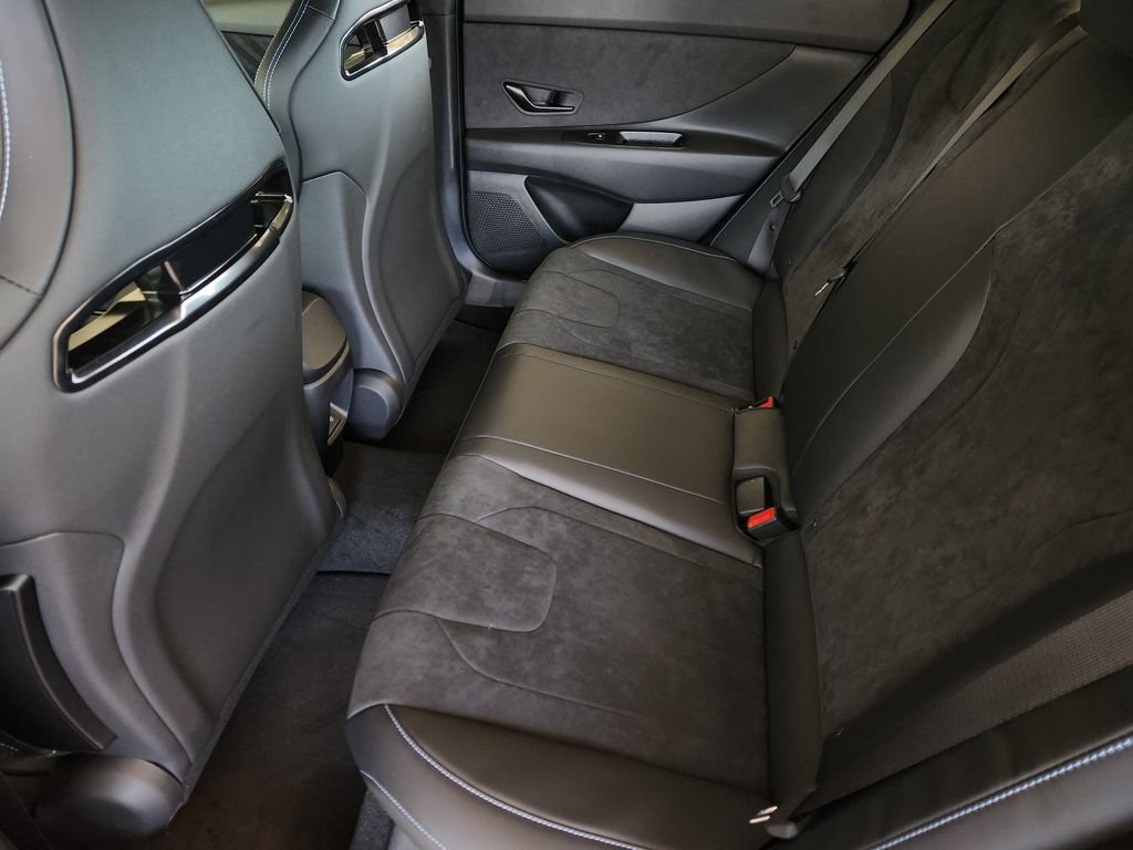 New 2026 Hyundai Elantra N FWD image 21