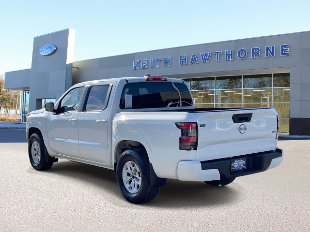 Used 2024 Nissan Frontier SV RWD image 4