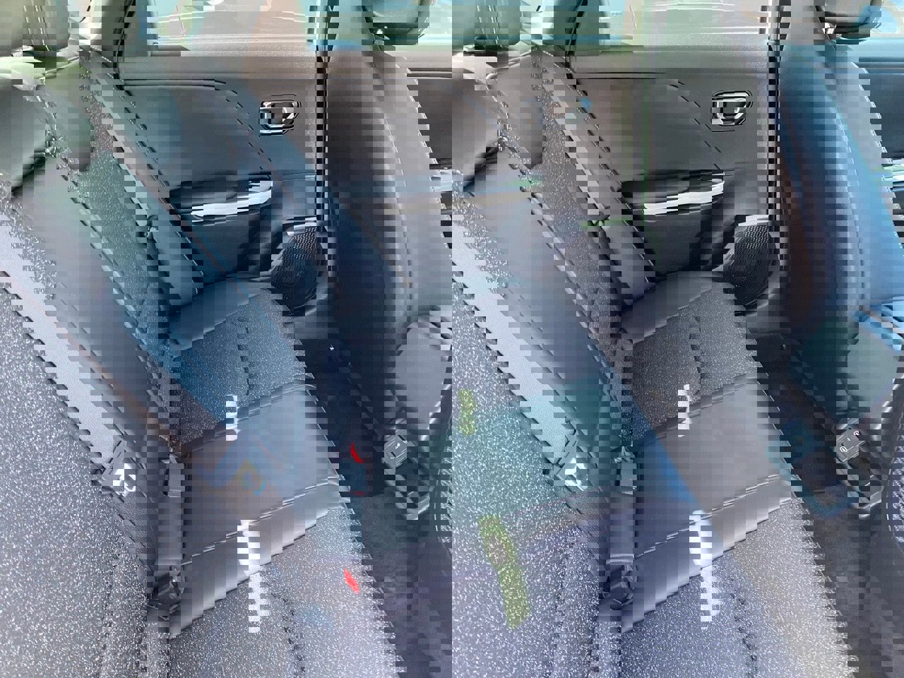 Used 2025 Kia K4 GT-Line w/ GT-Line Sunroof Package image 9