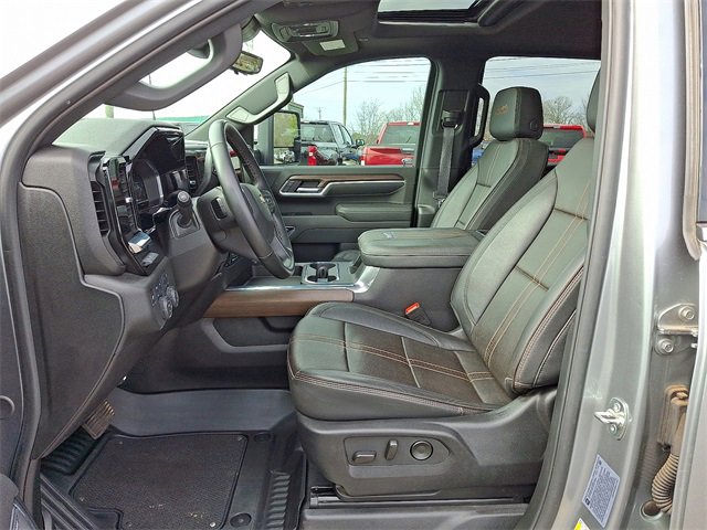 Used 2025 Chevrolet Silverado 2500 High Country w/ High Country Premium Package image 10