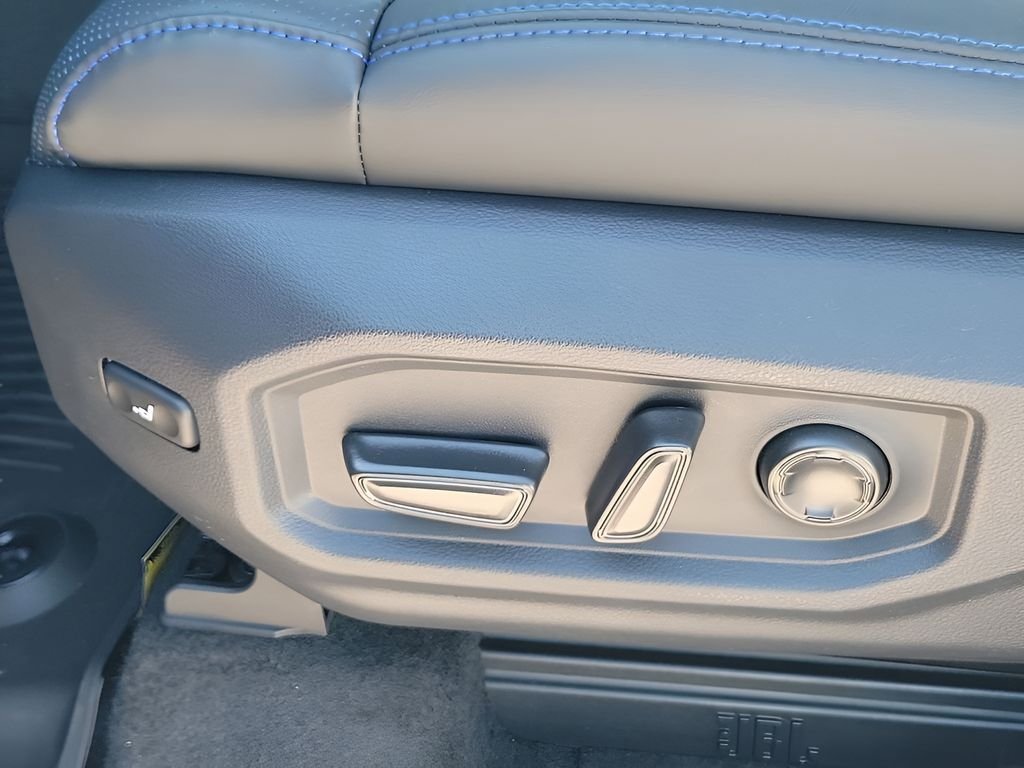 New 2026 Toyota Tundra Platinum AWD/4WD image 29