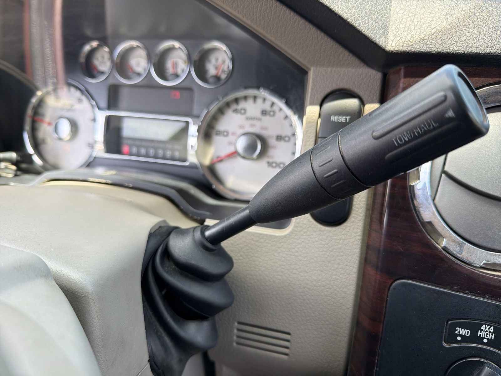 Used 2008 Ford F250 Lariat AWD/4WD image 31