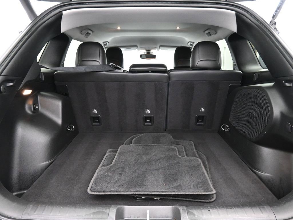 Used 2019 Jeep Cherokee Limited w/ Trailer Tow Group image 22