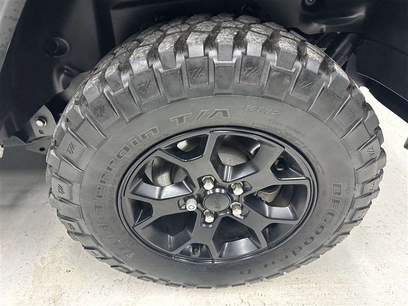 Used 2021 Jeep Wrangler Unlimited Sport image 16