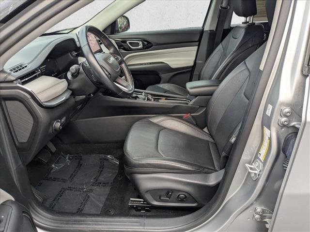 Used 2022 Jeep Compass Limited w/ Elite Group image 15