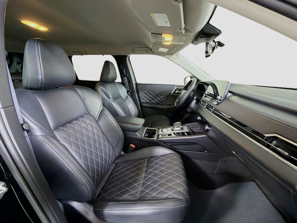 Used 2024 Mitsubishi Outlander SEL image 30
