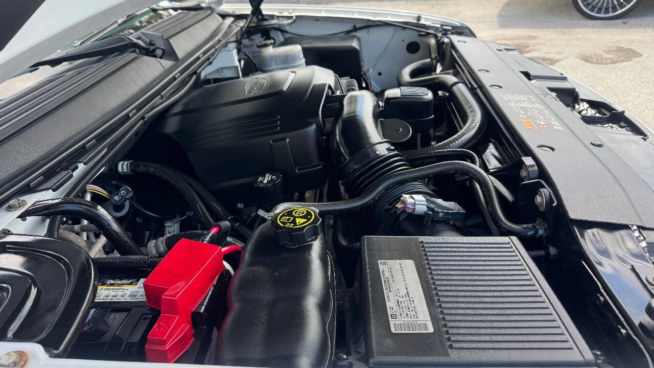 Used 2014 Chevrolet Tahoe LTZ AWD/4WD image 29