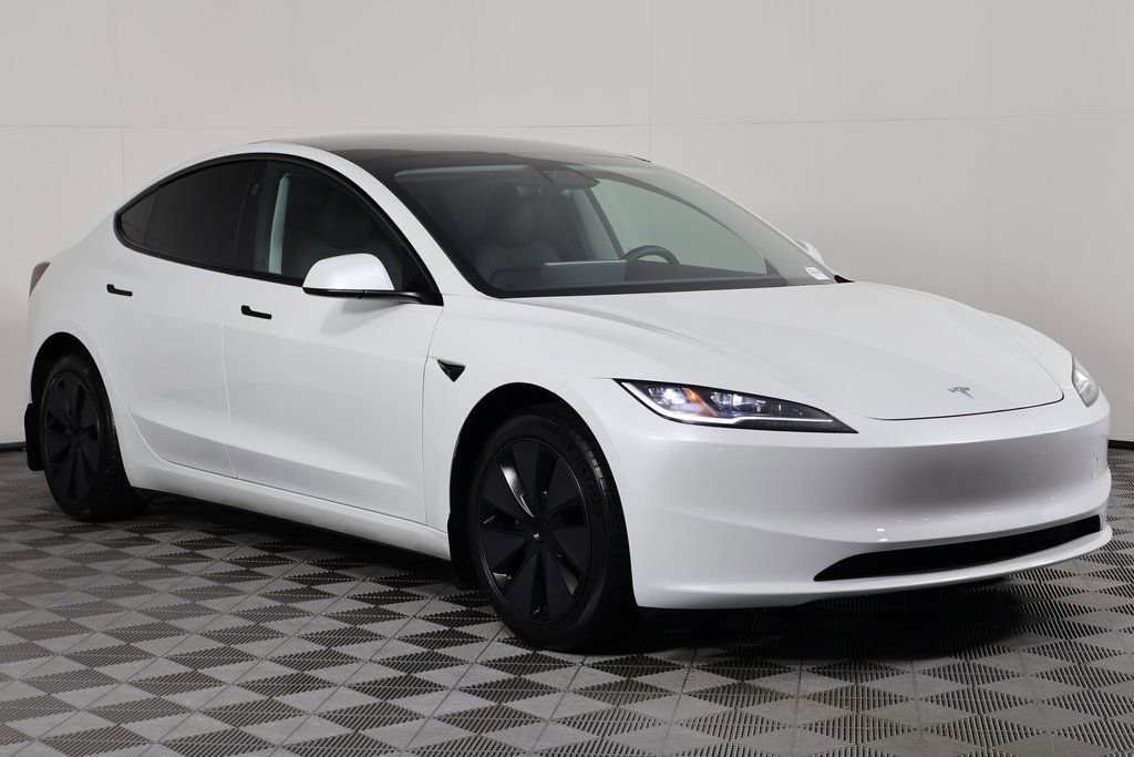 Used 2025 Tesla Model 3 Long Range RWD image 3