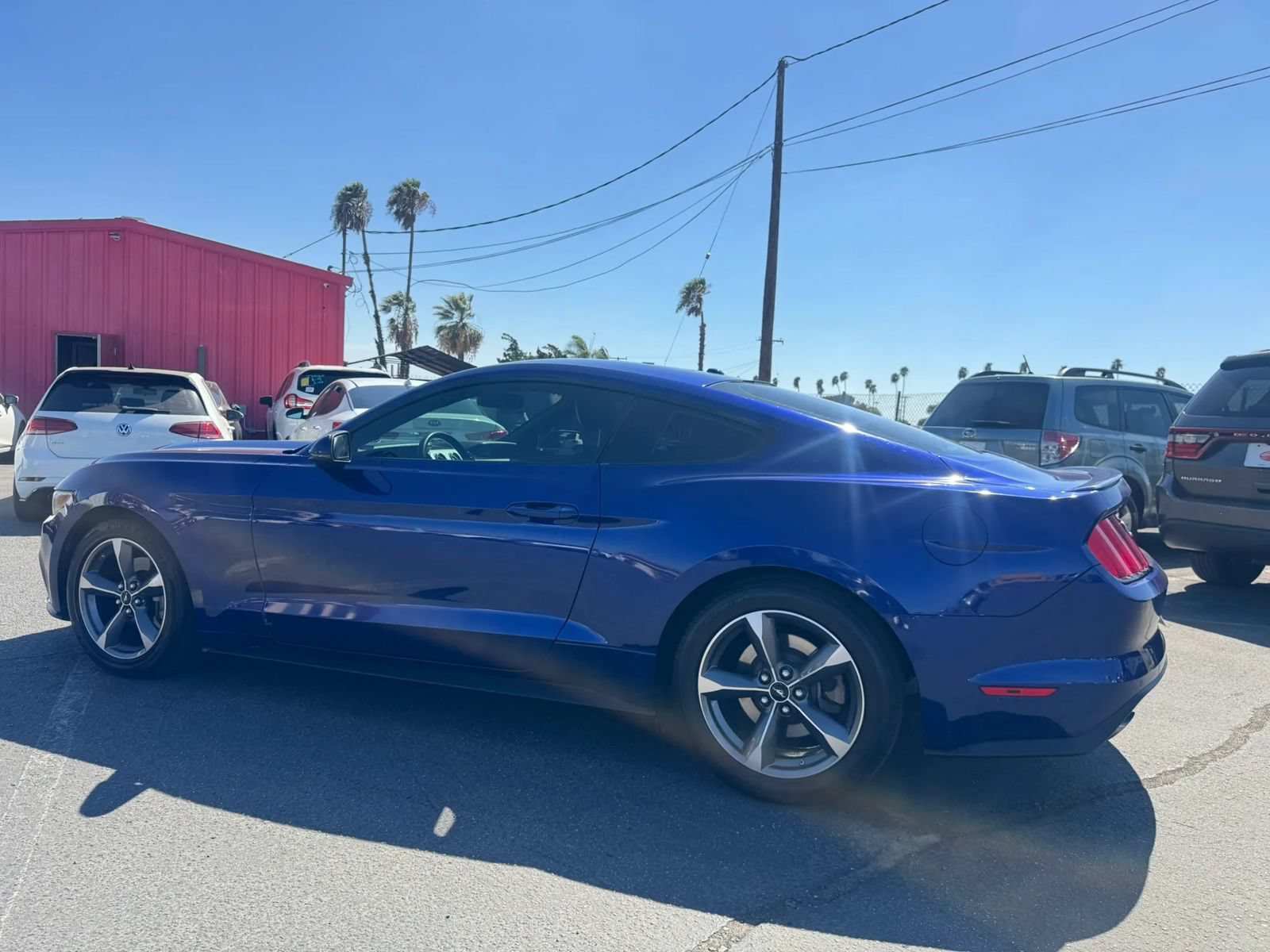 Used 2015 Ford Mustang Premium w/ Equipment Group 201A RWD image 4