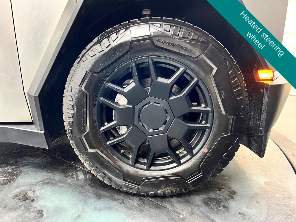 Used 2024 Tesla Cybertruck Cyberbeast AWD/4WD image 11