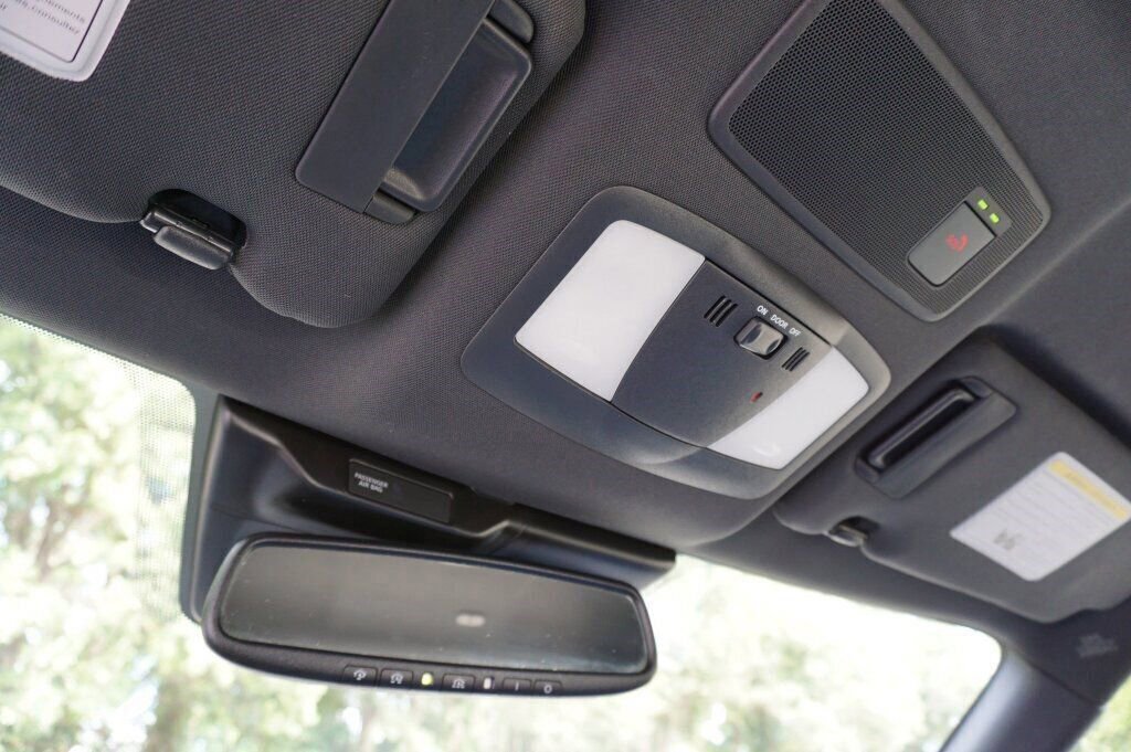 Certified 2023 Nissan Z Performance w/ Floor Mat Package (L93) image 31